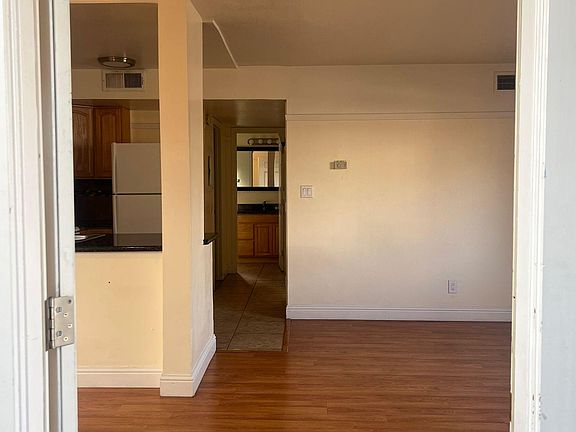 5th image of 1814 V St APT 10