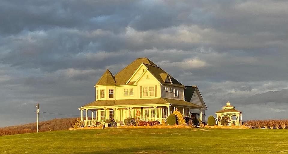 Stunning home on 40 Acres