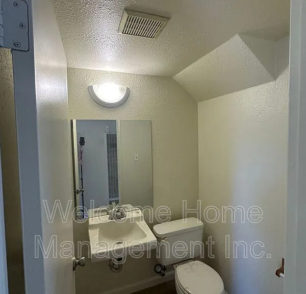 152 Laurel Ave #5 — Photo 2