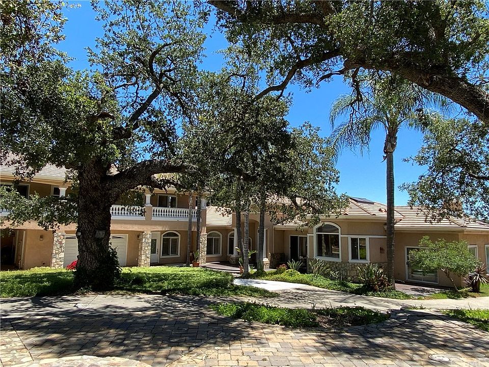 1st image of 41762 Avenida Conchita
