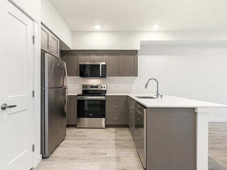 City Gate Apartments: Your New Dream Apartment — Photo 36