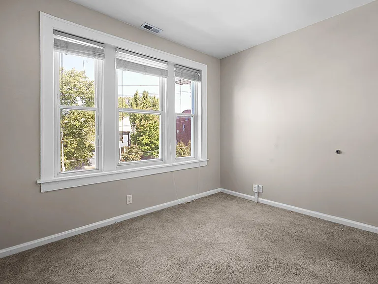 4322 McRee Ave #2W — Photo 3