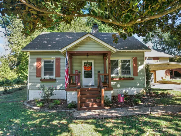 194 Woodland Dr, Johnson City, TN 37601
