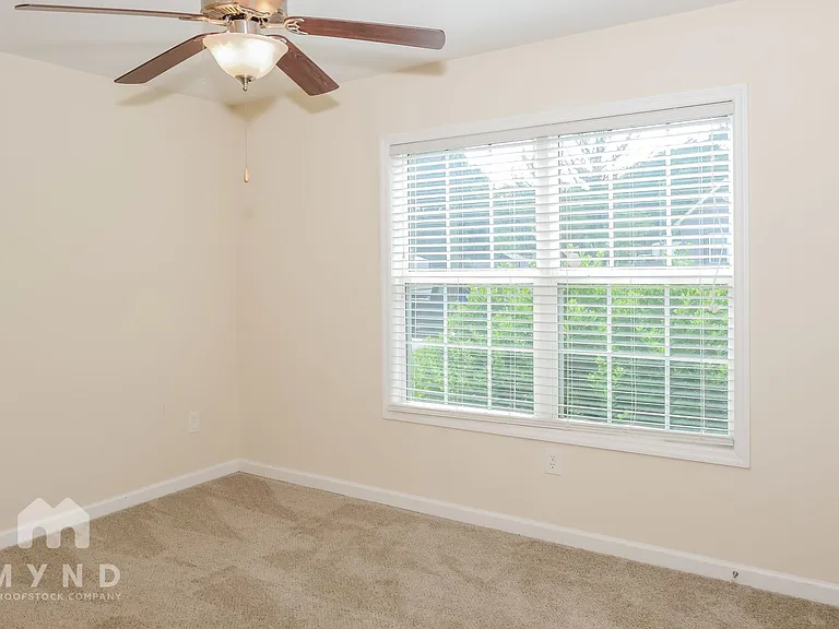 902 Appleby St NW — Photo 14
