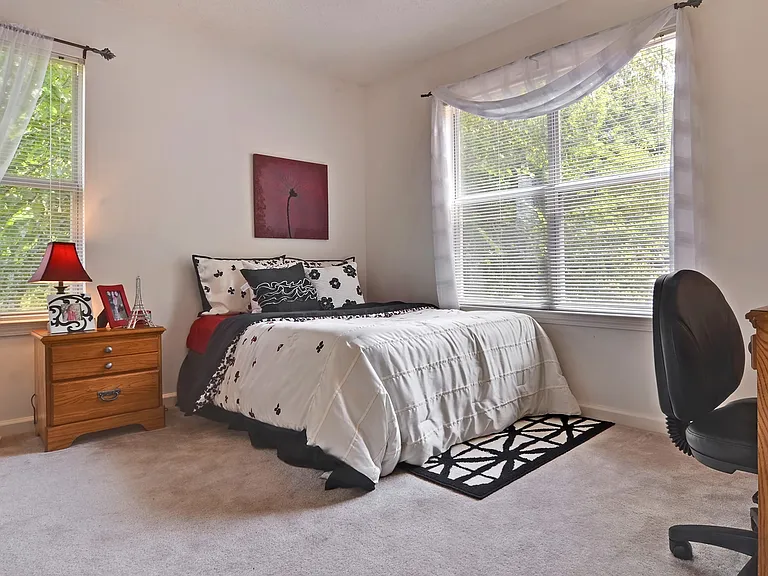 The Townhomes at River Club — Photo 16
