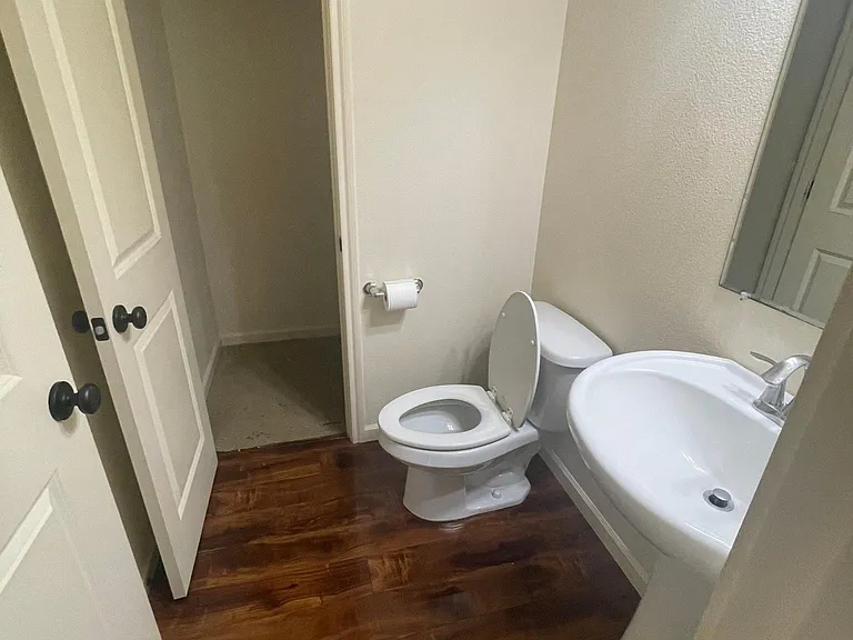 16425 NW Rossetta St — Photo 7