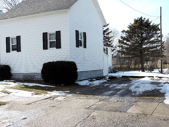 2nd image of 504 S Chilson St