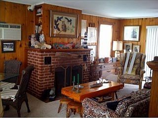 4th image of 273 N 17th St