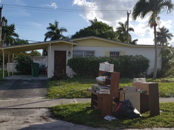 5610 NW 174th Dr, Opa Locka, FL 33055