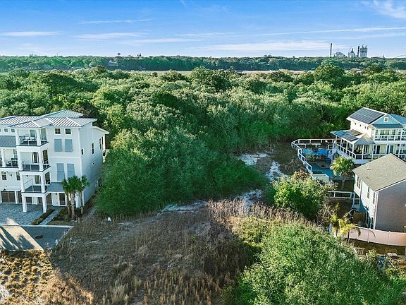 4th image of 2721 Sea Island Trce