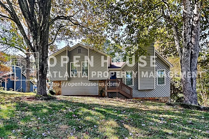 4074 Stephanie Ct NW