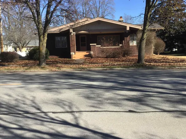 213 S Monticello St, Winamac, IN 46996