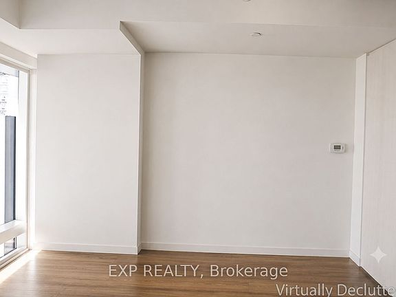4th image of 1 Bloor St E #2011
