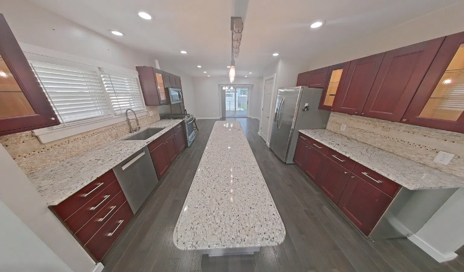 4 bed, 5.0 bath, 2146 sqft, $5,300 — Photo 3