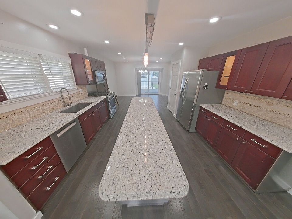 1423 Ruffner Ave, photo 3