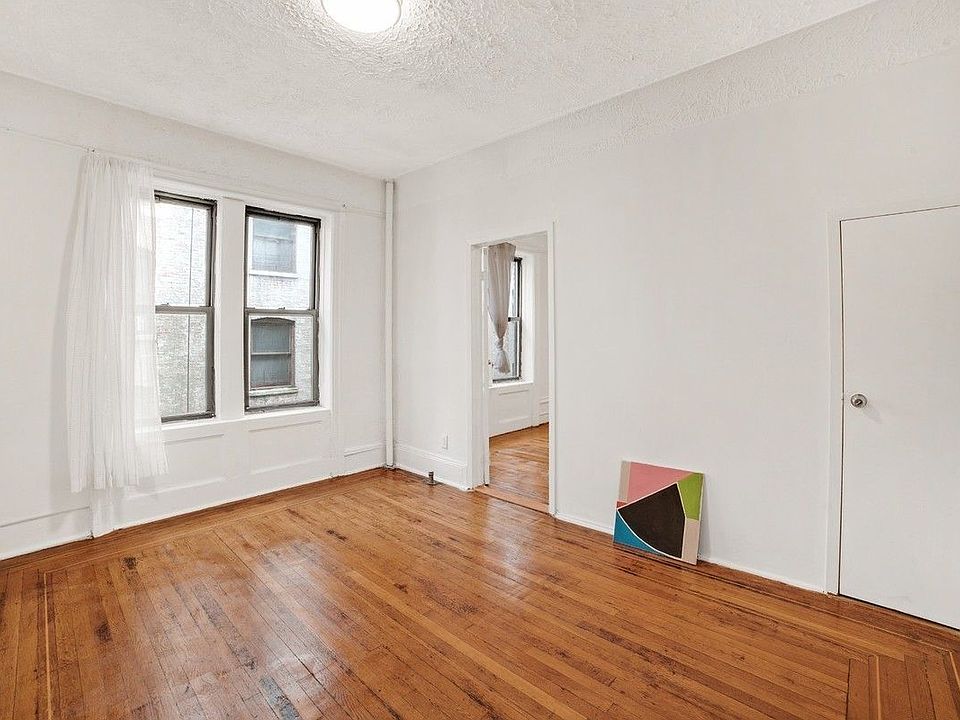 1st image of 4260 Broadway APT 409