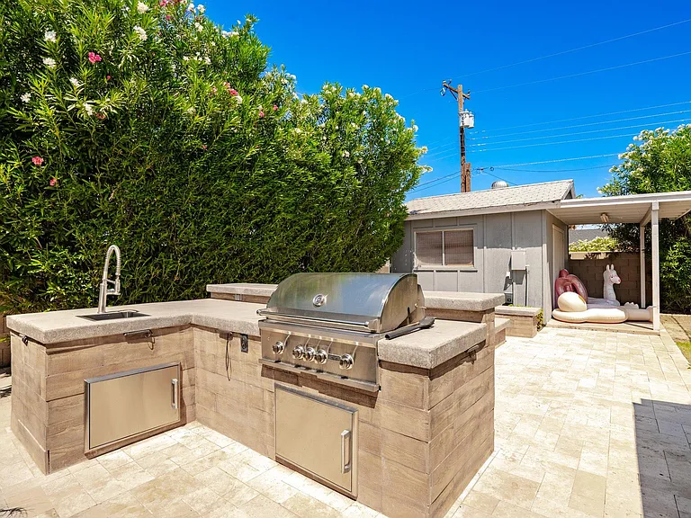 8356 E Avalon Dr — Photo 8