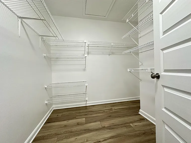 572 Wedgewood Dr #574 — Photo 8