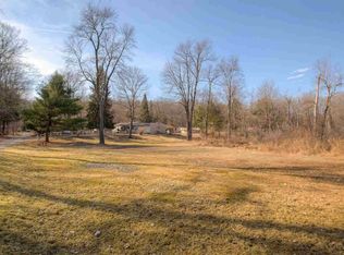 139 Barkit Kennel Rd, Pleasant Valley, NY 12569