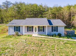 2148 Cook Mill Rd, Dandridge, TN 37725