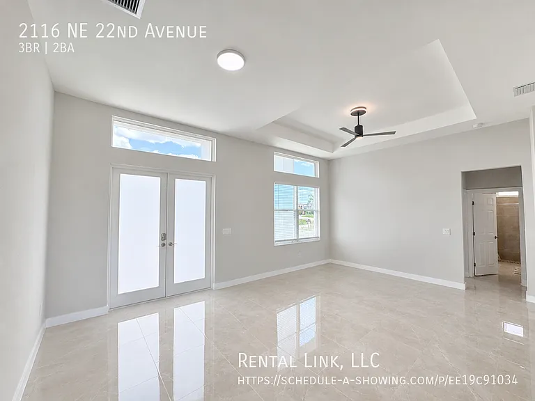 2116 NE 22nd Ave — Photo 2
