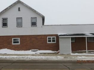 121 E Main St, Eden, WI 53019