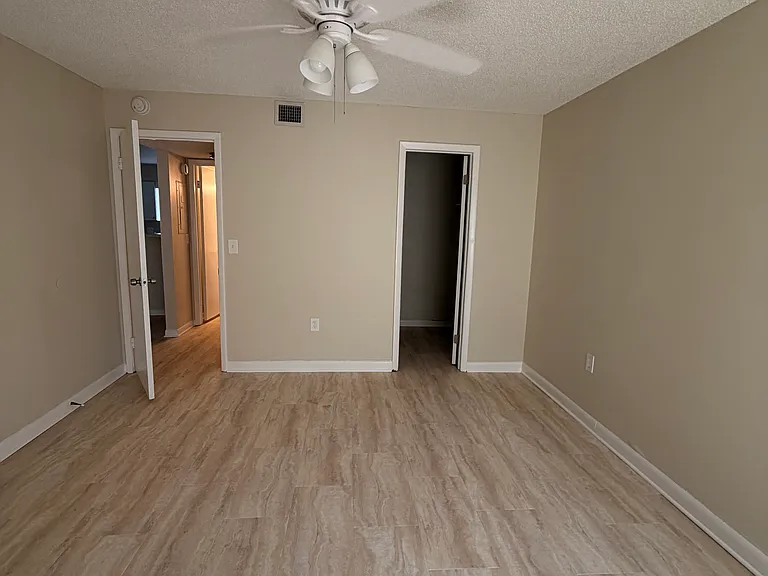720 100th Ave N #101 — Photo 3