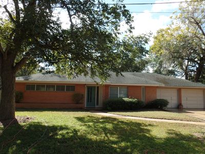 817 Jackson St, Columbus, TX, 78934