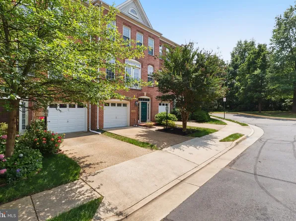 13619 Red Squirrel Way, Herndon, VA 20171