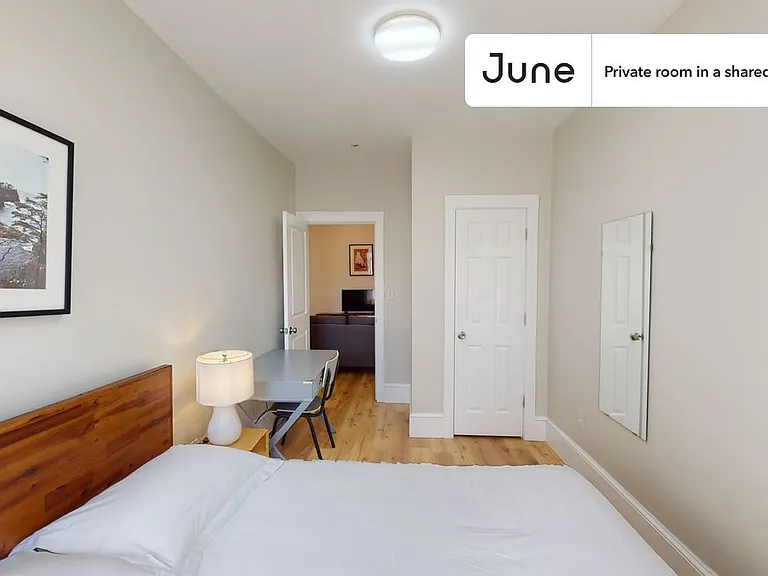 1682 Commonwealth Ave #D — Photo 2