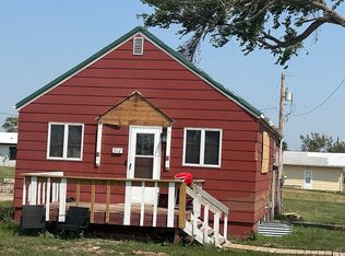 512 Commercial Ave SE, Highmore, SD 57345
