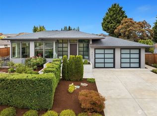 9652 Evergreen Dr, Bellevue, WA 98004