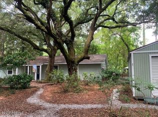 82 Springfield Rd, Beaufort, SC 29907