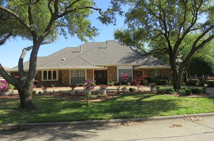 WELL MAINTAINED HOME