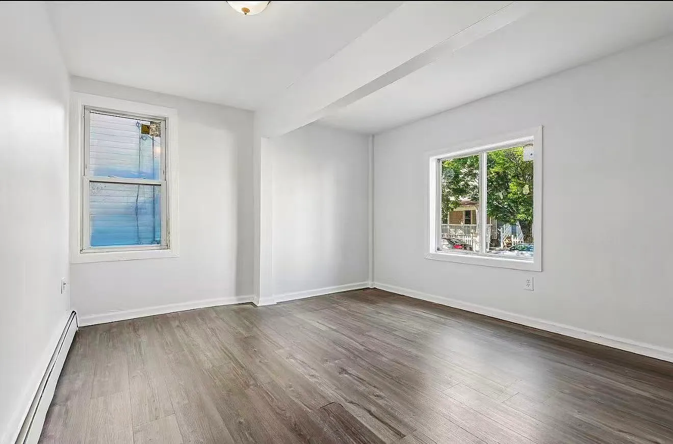 4 bed, $2,800 — Photo 4