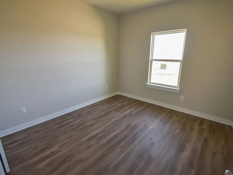 3700 Skylane Ave — Photo 12
