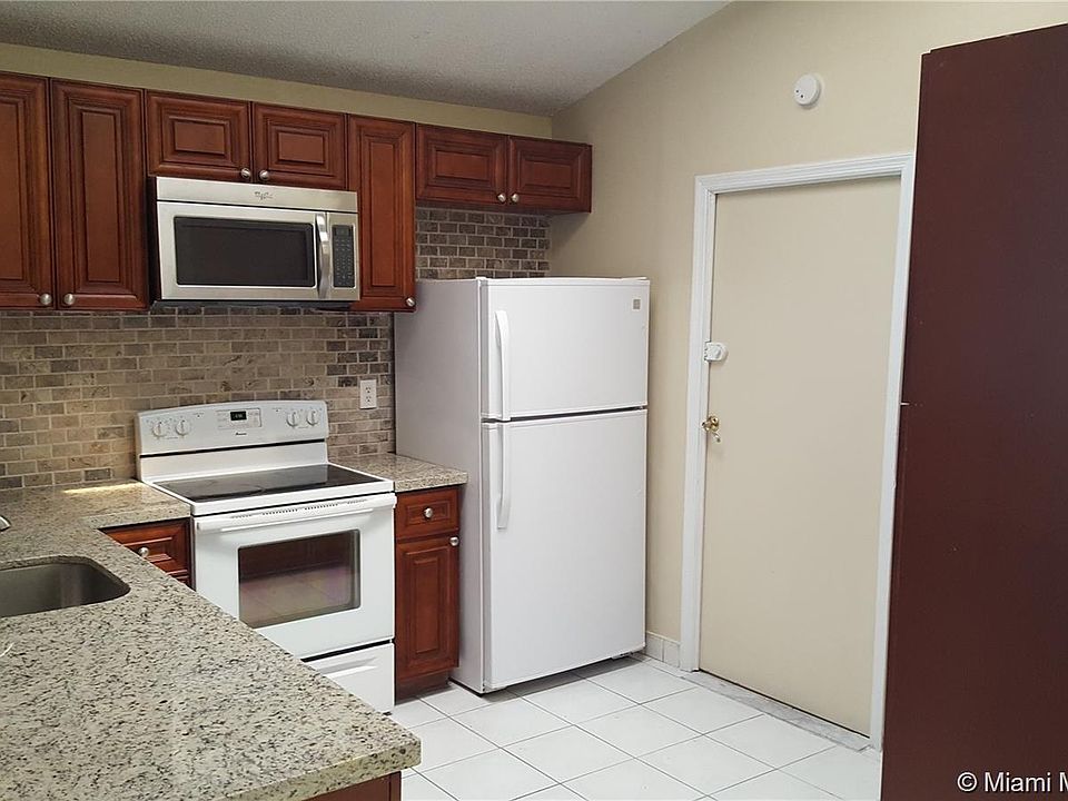 1st image of 10021 Nandina St