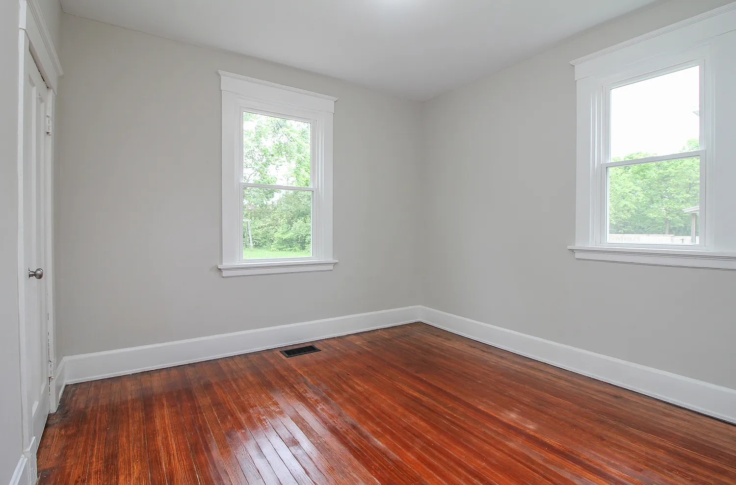 719 Purcell Ave — Photo 4