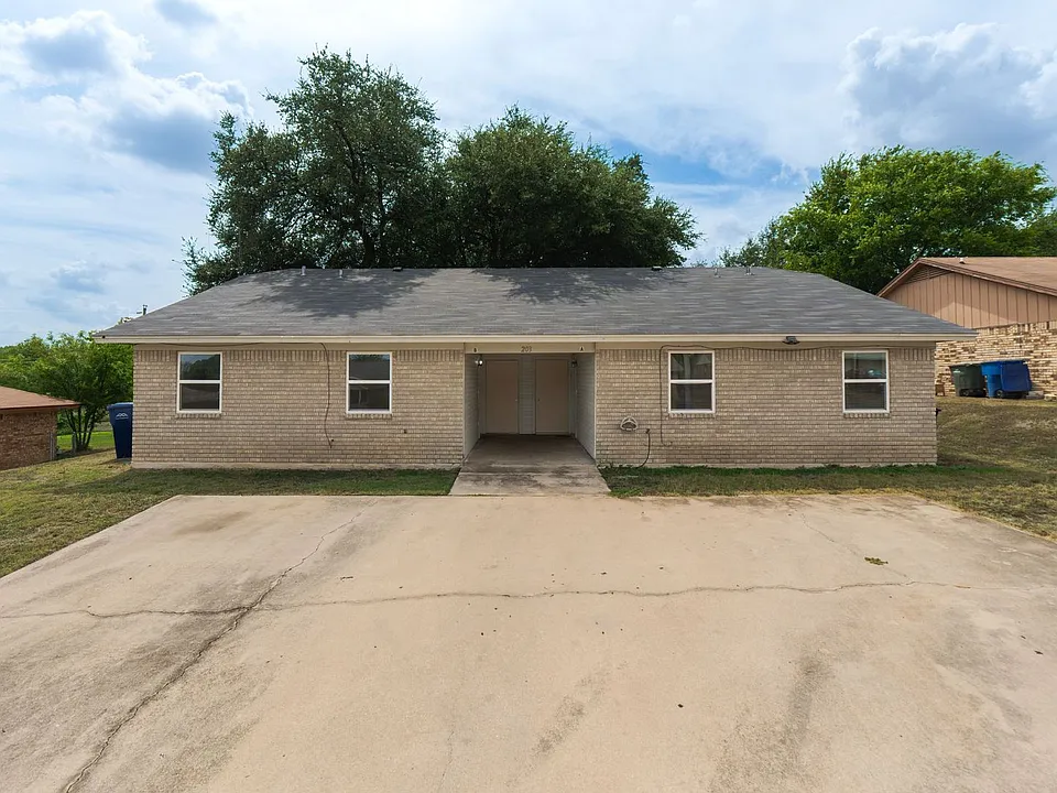203 Sorrell Dr