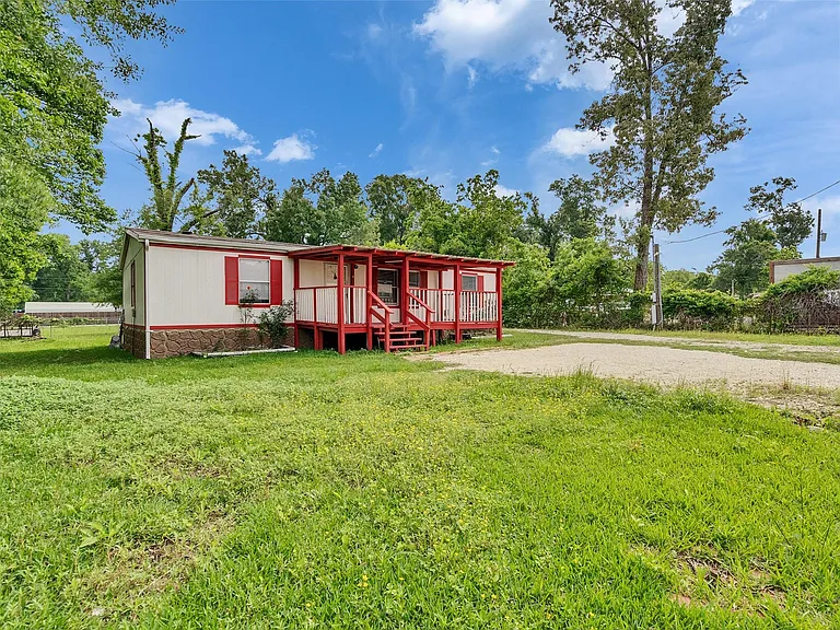 25779 Almarie Dr — Photo 18