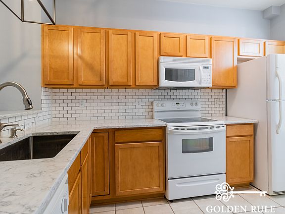2nd image of 901 NW 21st Ave #1