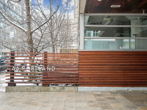 66 Portland St #211, Toronto, ON M5V 2M6