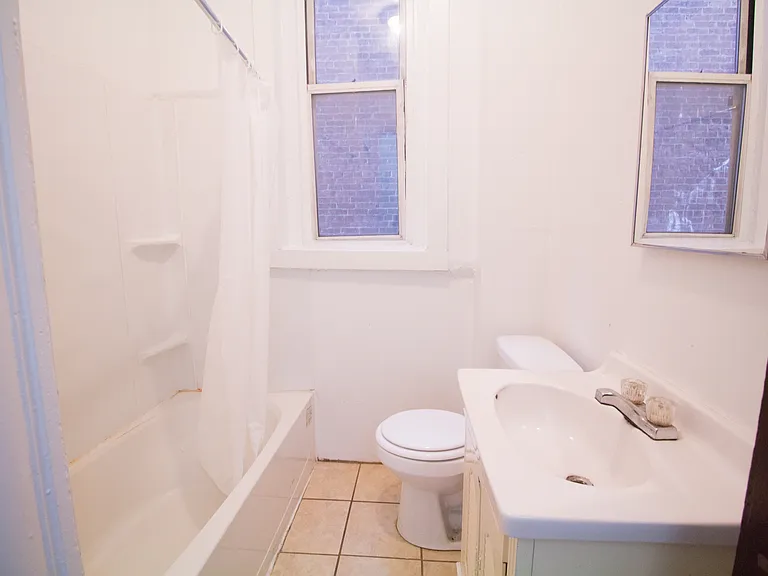 2005 Forbes Ave #3 — Photo 3