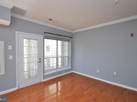 4th image of 4550 Strutfield Ln APT 2217