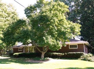 422 Fernwood Ave, Tallmadge, OH