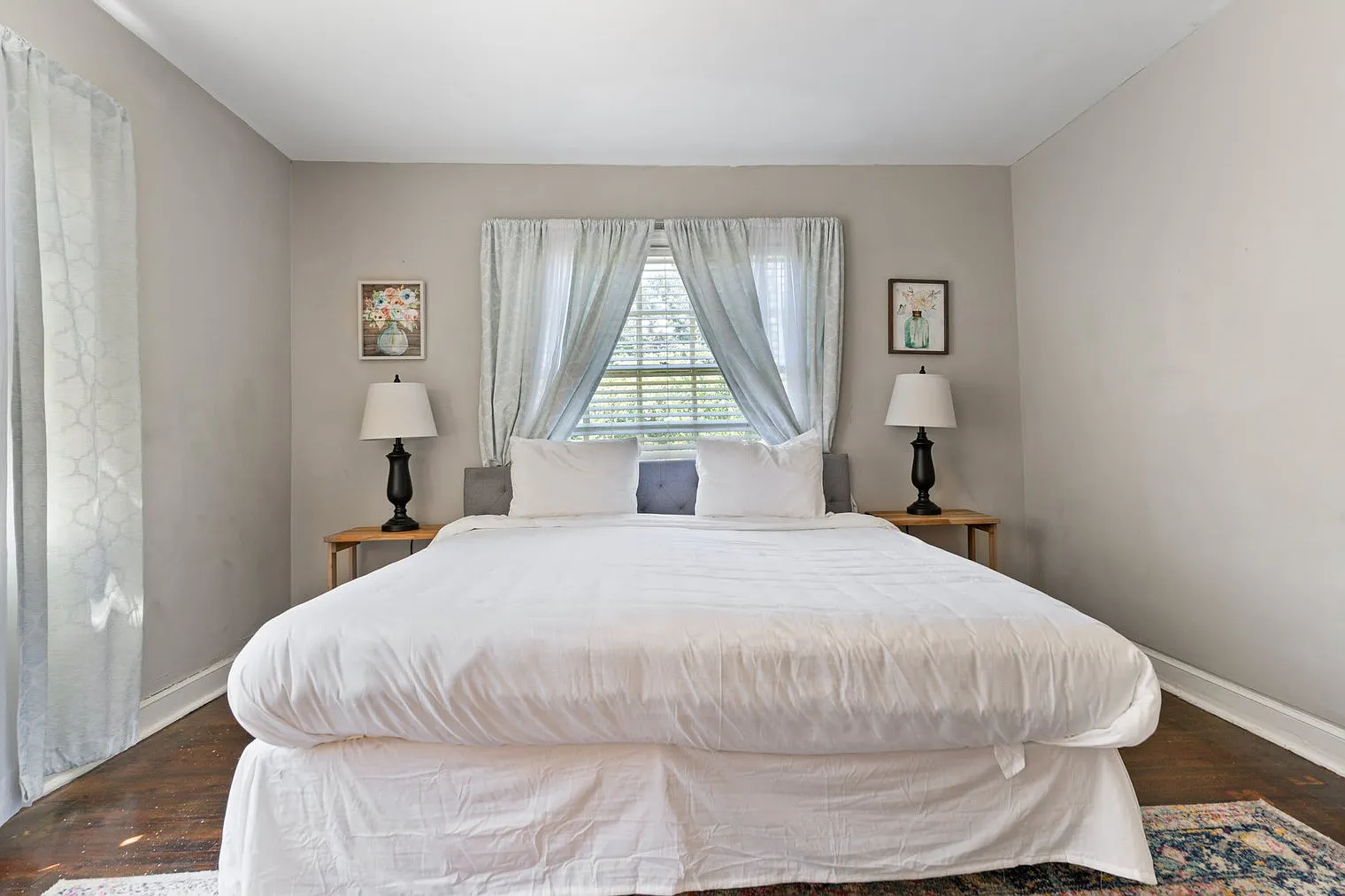 3 bed, 2.0 bath, 1797 sqft, $2,241 — Photo 2
