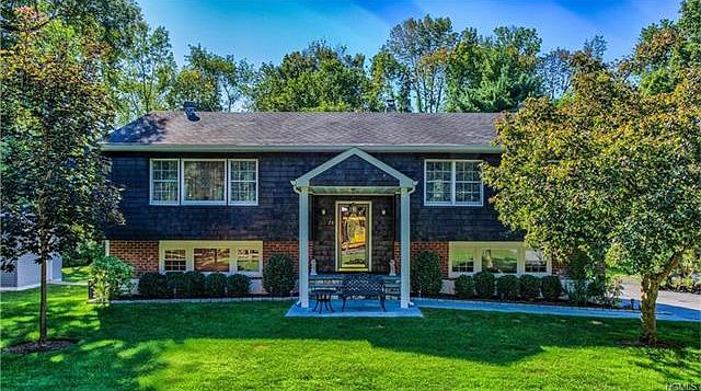 1st image of 26 Lakeside Dr