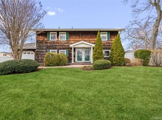 226 W 18th Street, Deer Park, NY 11729