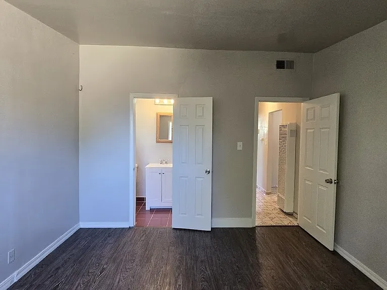 2137 W Dayton Ave — Photo 19