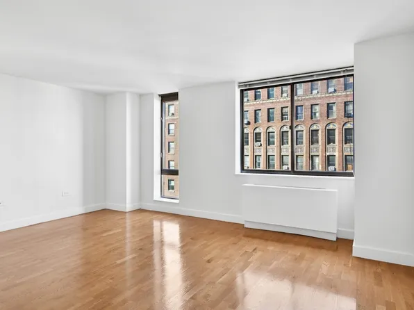 189 West 89th Street image 1 of 12